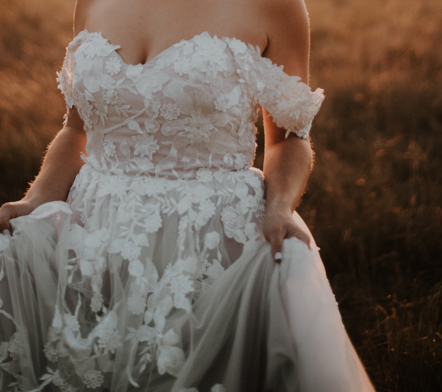 Madi Lane Elora Preloved Wedding Dress