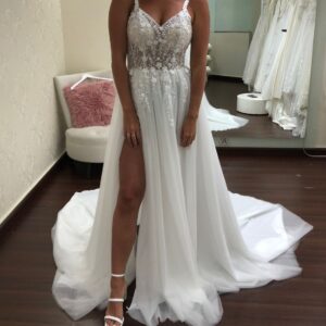 Dubai Custom Made Preloved Wedding Dress