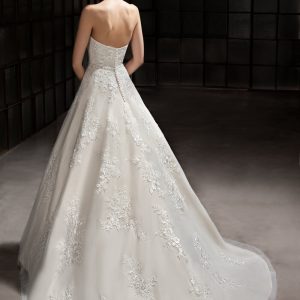 Cosmobella 7814 Preloved Wedding Dress